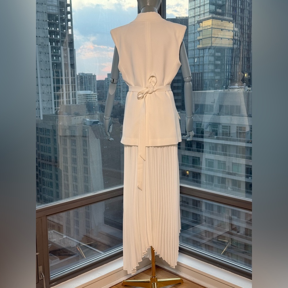 🆕 SIMKHAI 🧿 NWOT Helena Combo Blazer Dress, Pleated Skirt, White - Sz US 10 - Picture 8 of 17